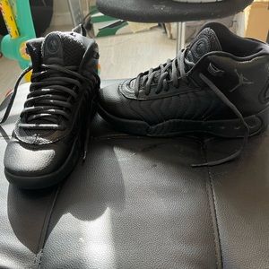 Size 6 youth Jordan’s